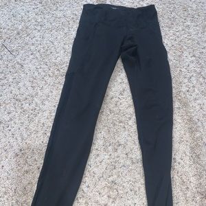 Plain black leggings